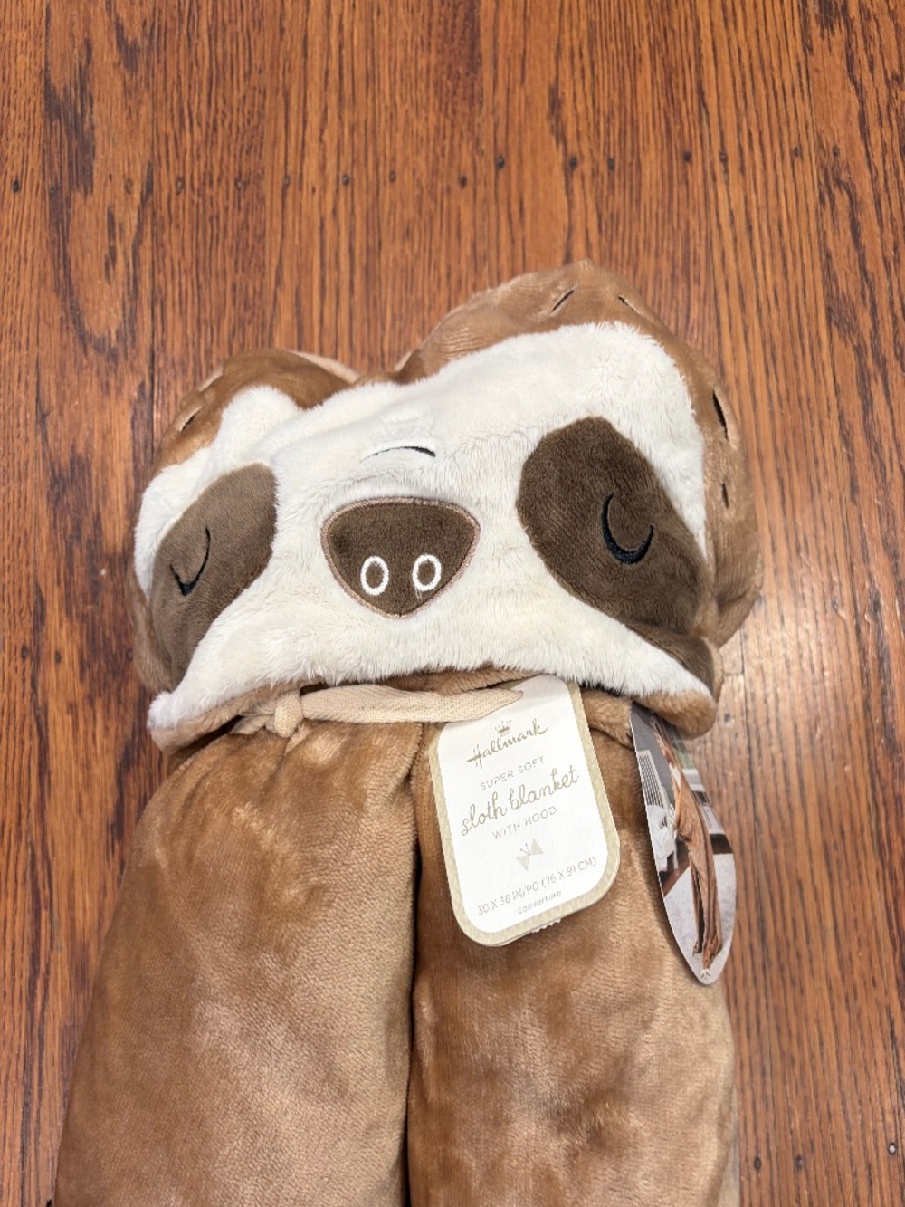 NWT Hallmark Sloth Hooded Blanket 30x36 – Cozy Plush Wearable Throw